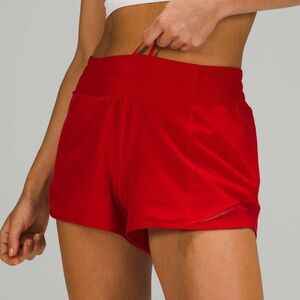 Lululemon Hotty Hot High-Rise Short 2.5"